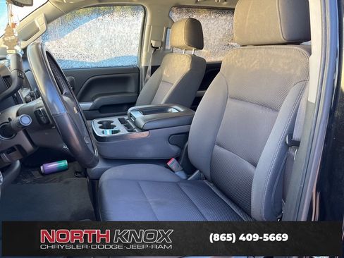 Used 2018 Chevrolet Silverado 1500 LT w/ All Star Edition image 7