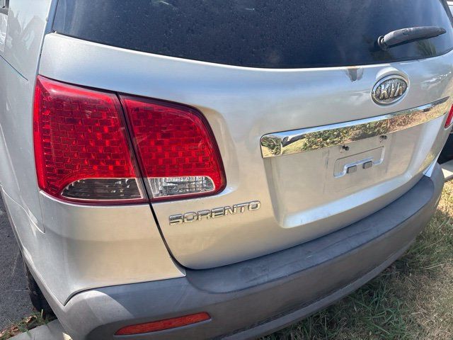 Used 2013 Kia Sorento LX AWD/4WD image 10