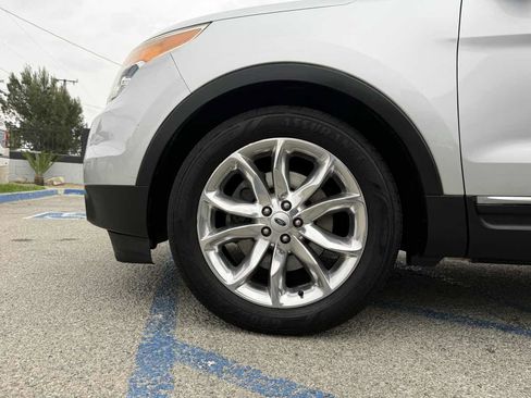 Used 2013 Ford Explorer Limited image 3