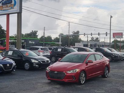 Used 2017 Hyundai Elantra Limited w/ Limited Ultimate Package 05
