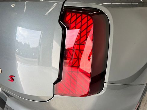 Certified 2025 MINI Cooper Countryman S image 9