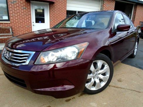 Used 2010 Honda Accord EX image 3