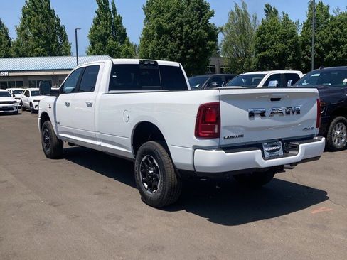New 2025 RAM 3500 Laramie image 7
