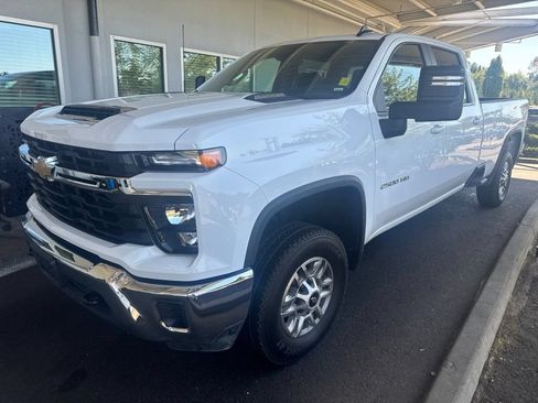 Used 2026 Chevrolet Silverado 2500 LT AWD/4WD image 1