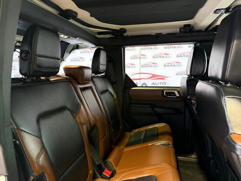 Used 2024 Ford Bronco Outer Banks image 41