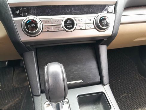 Used 2015 Subaru Outback 2.5i Limited image 25