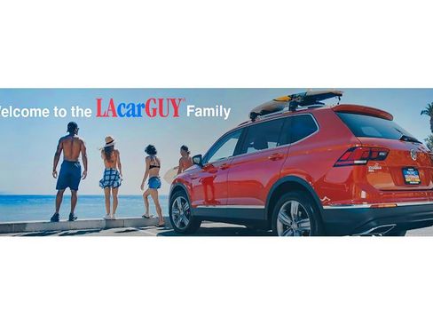 New 2025 Volkswagen Tiguan SE image 10