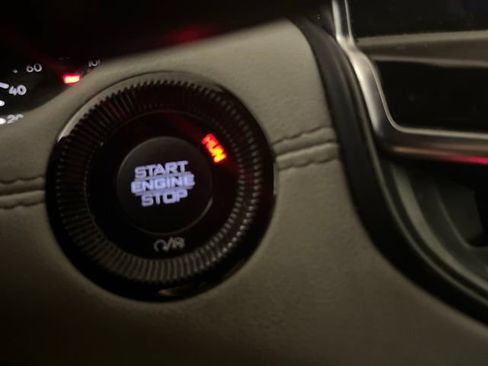 Used 2023 Jeep Compass Limited AWD/4WD image 25