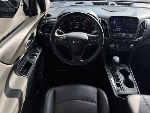 Used 2022 Chevrolet Equinox RS w/ RS Leather Package FWD image 19
