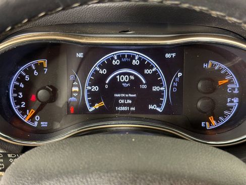 Used 2016 Jeep Grand Cherokee Limited w/ Trailer Tow Group IV image 28