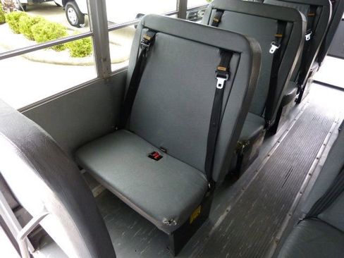 Used 2007 Chevrolet Express 3500 w/ School Bus Package image 28