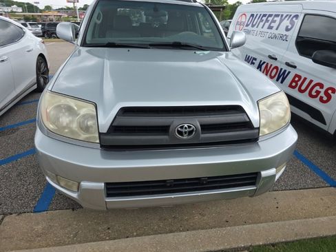 Used 2005 Toyota 4Runner Limited RWD image 5