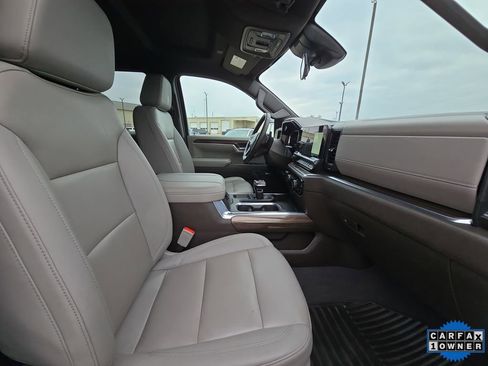 Used 2024 Chevrolet Silverado 1500 RST w/ Convenience Package II image 10