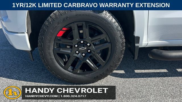 Certified 2023 Chevrolet Silverado 1500 RST w/ Redline Edition AWD/4WD image 11
