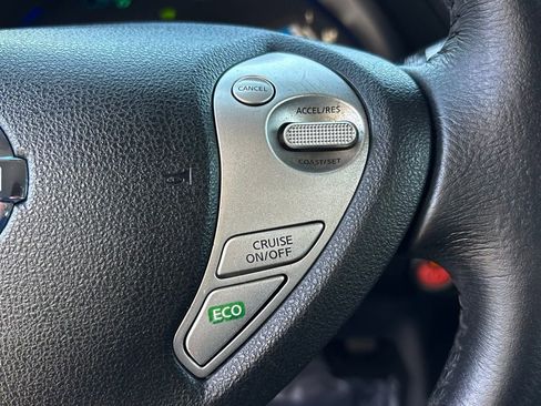 Used 2013 Nissan Leaf SV w/ LED & Quick Charge Pkg FWD image 21