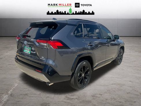 Certified 2023 Toyota RAV4 SE w/ Convenience Package AWD/4WD image 6