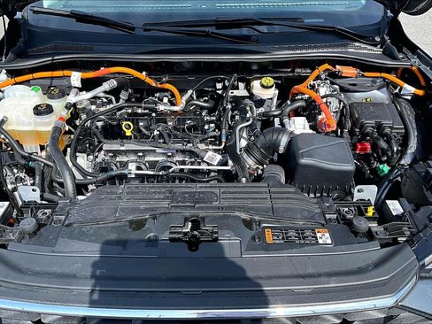 Used 2025 Ford Escape SE image 10