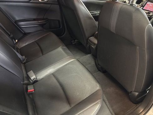 Used 2019 Honda Civic Sport image 14