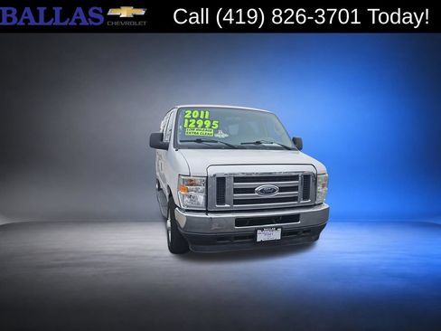 Used 2011 Ford E-350 and Econoline 350 XLT RWD image 3