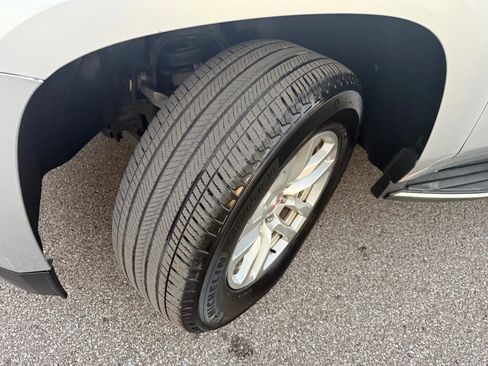 Used 2015 GMC Yukon XL SLT image 45