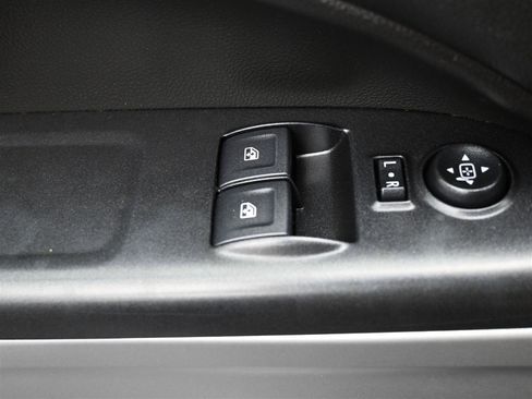 Used 2021 Chevrolet Colorado LT w/ Fleet Safety Package RWD image 14