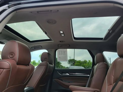 Used 2021 Buick Enclave Avenir w/ Avenir Technology Package image 10