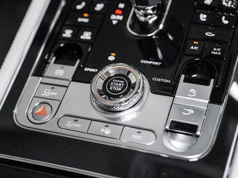 Certified 2023 Bentley Continental GT V8 AWD/4WD image 39