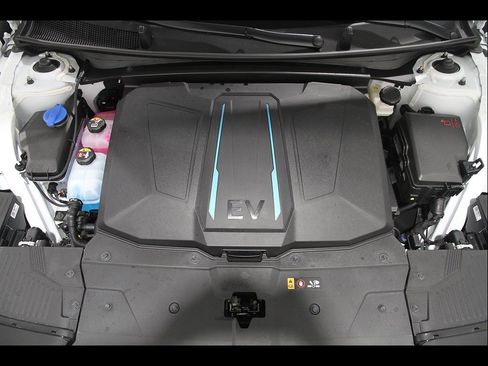 Certified 2024 Hyundai Ioniq 5 Limited AWD/4WD image 24