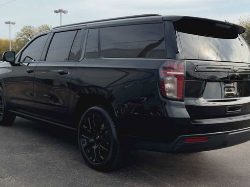 Certified 2023 Chevrolet Suburban High Country image 4