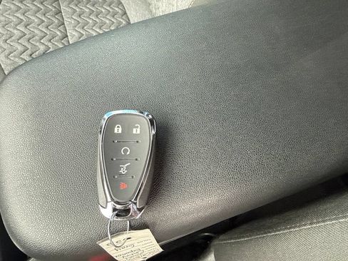Used 2024 Chevrolet Equinox LT AWD/4WD image 31