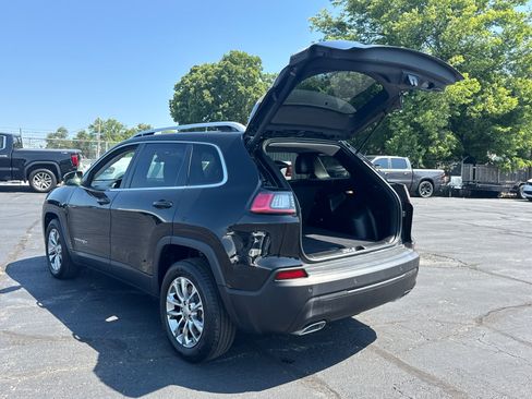 Used 2021 Jeep Cherokee Latitude Lux w/ Comfort/Convenience Group FWD image 18