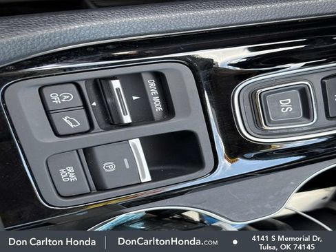 Used 2025 Honda Pilot Touring image 27