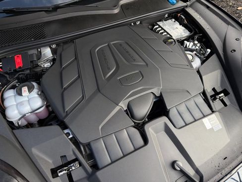 New 2026 Porsche Cayenne S AWD/4WD image 19