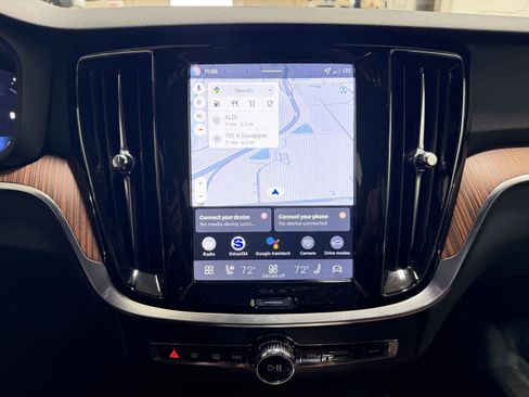 New 2026 Volvo V60 B5 Cross Country Plus w/ Climate Package image 19