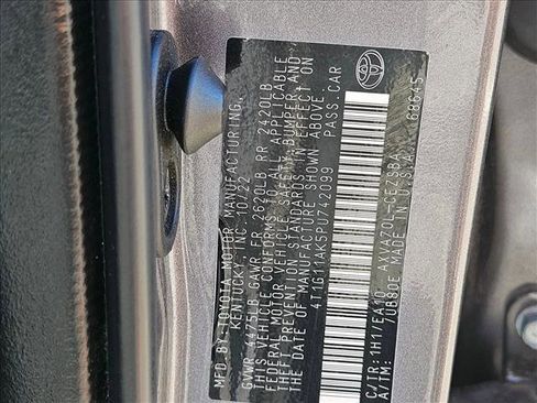 Used 2023 Toyota Camry SE image 30