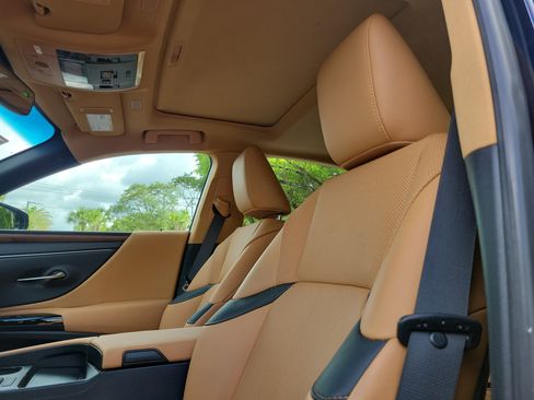 Certified 2024 Lexus ES 350 w/ Premium Package FWD image 23