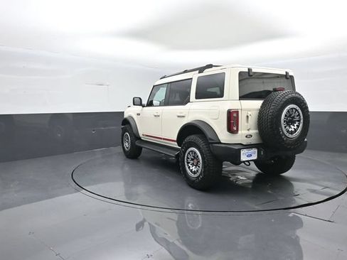 New 2026 Ford Bronco Outer Banks w/ Sasquatch Package AWD/4WD image 5