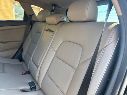 Used 2019 Hyundai Tucson Ultimate w/ Cargo Package AWD/4WD image 14