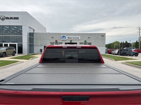 Used 2025 Chevrolet Silverado 1500 LT Trail Boss w/ Convenience Package II AWD/4WD image 12