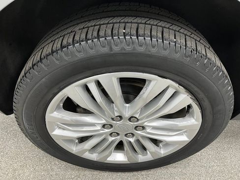Used 2019 Cadillac XT5 Premium Luxury AWD/4WD image 15