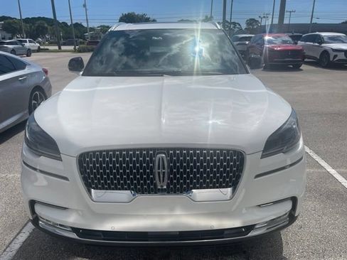 Used 2021 Lincoln Aviator Reserve w/ Elements Package Plus RWD image 3
