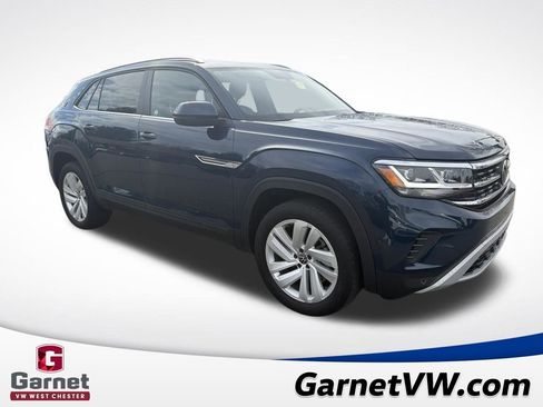 Used 2023 Volkswagen Atlas Cross Sport SE w/ Panoramic Sunroof Package image 8