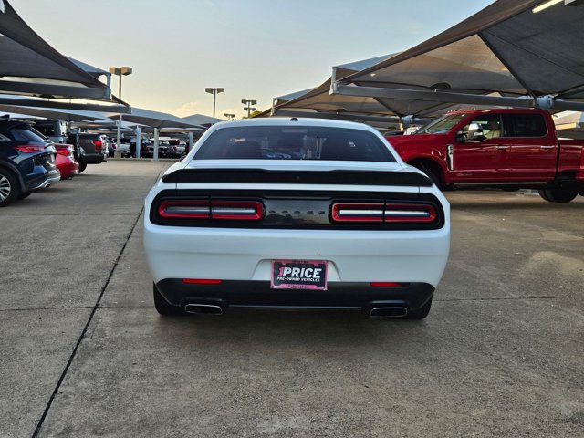 Used 2022 Dodge Challenger R/T w/ Blacktop Package RWD image 6