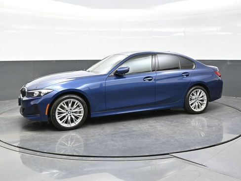 Used 2023 BMW 330i xDrive Sedan w/ Premium Package AWD/4WD image 3