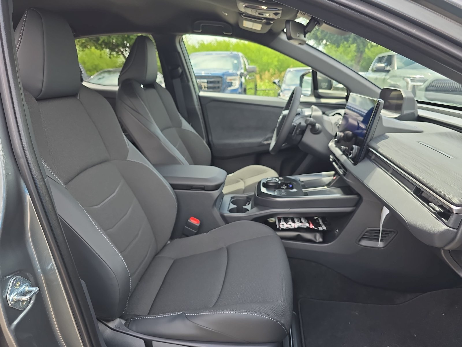 New 2026 Toyota C-HR AWD/4WD image 31