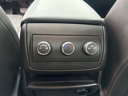 Used 2017 Buick Enclave Leather AWD/4WD image 31