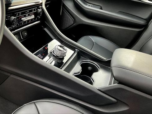 New 2025 Jeep Grand Cherokee L Limited w/ Black Appearance Package image 8