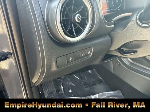 Used 2023 Hyundai Kona Limited AWD/4WD image 21