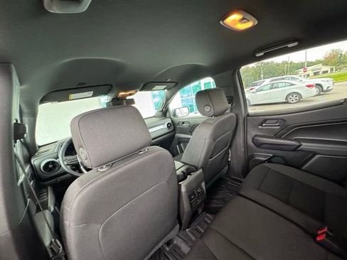 Used 2023 Chevrolet Colorado LT w/ LT Convenience Package II image 22