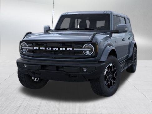 New 2025 Ford Bronco Outer Banks image 2
